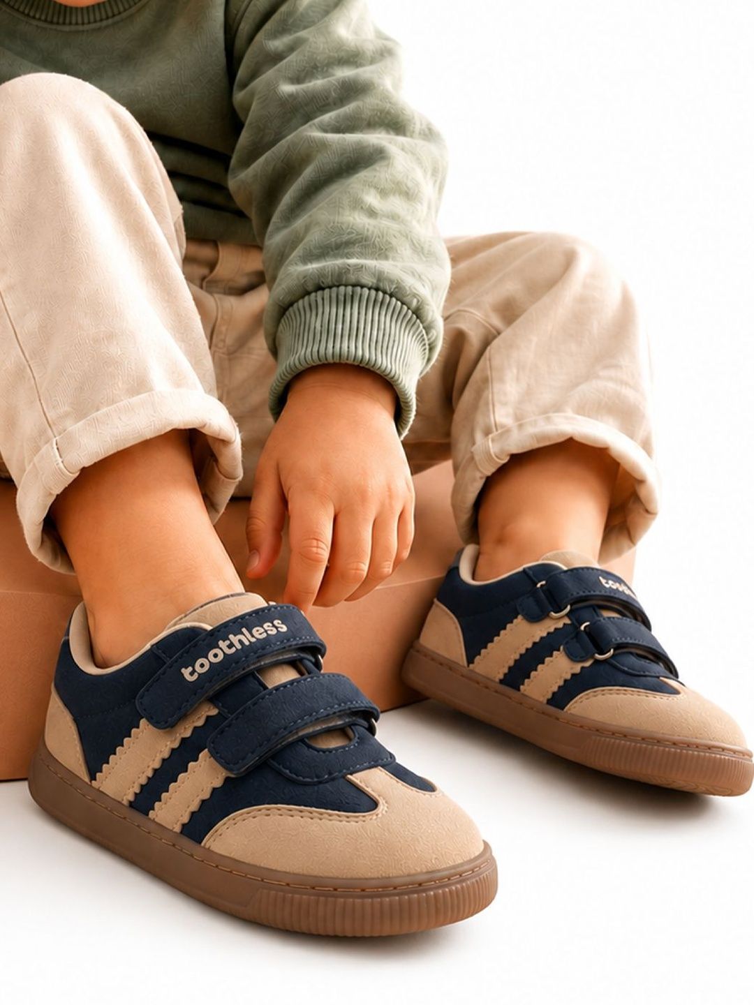 toothless Boys Colourblocked Sneakers-picture-14