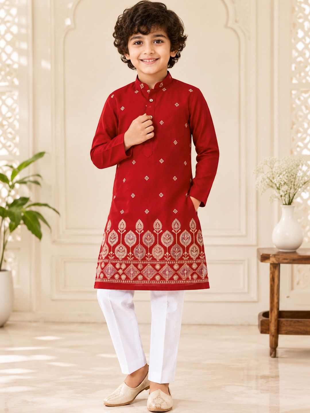 NATIONAL LEBASH Boys Ethnic Motifs Embroidered Regular Sequinned Dupion Silk Kurta with Trousers-picture-26