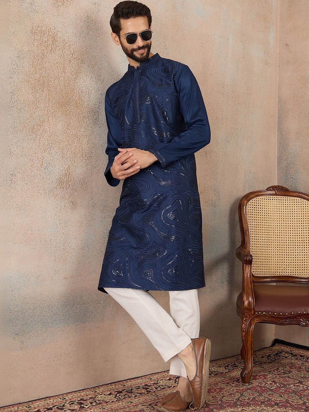 House of Pataudi Embroidered Mandarin Collar Knee Length Straight Kurta-picture-31