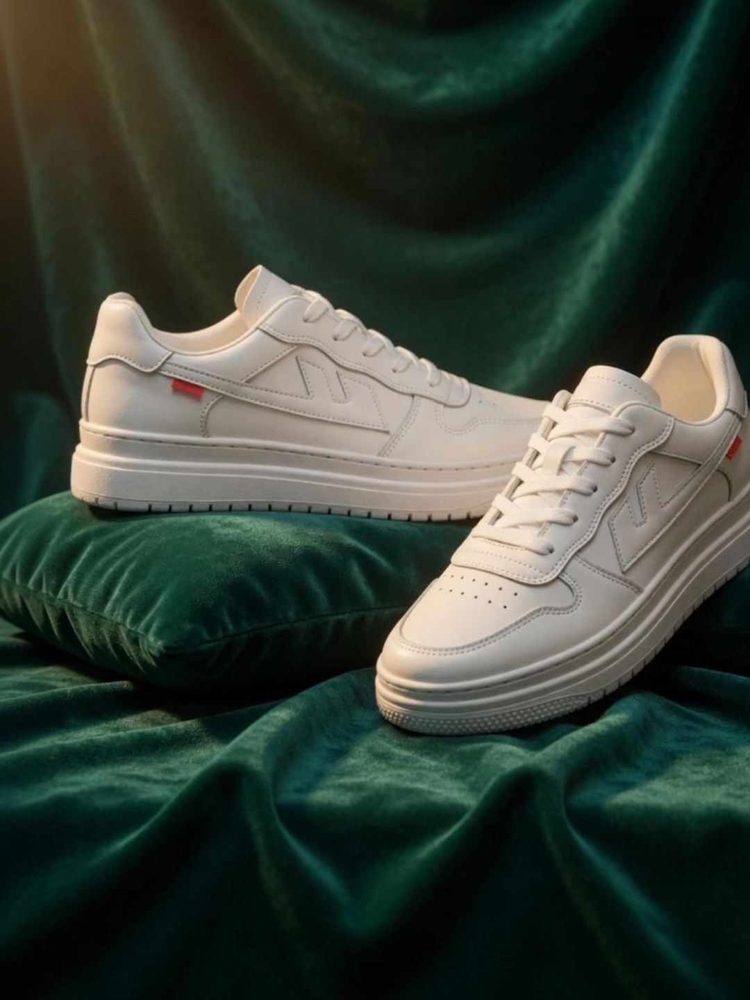 JOSMOS Men Sneakers
