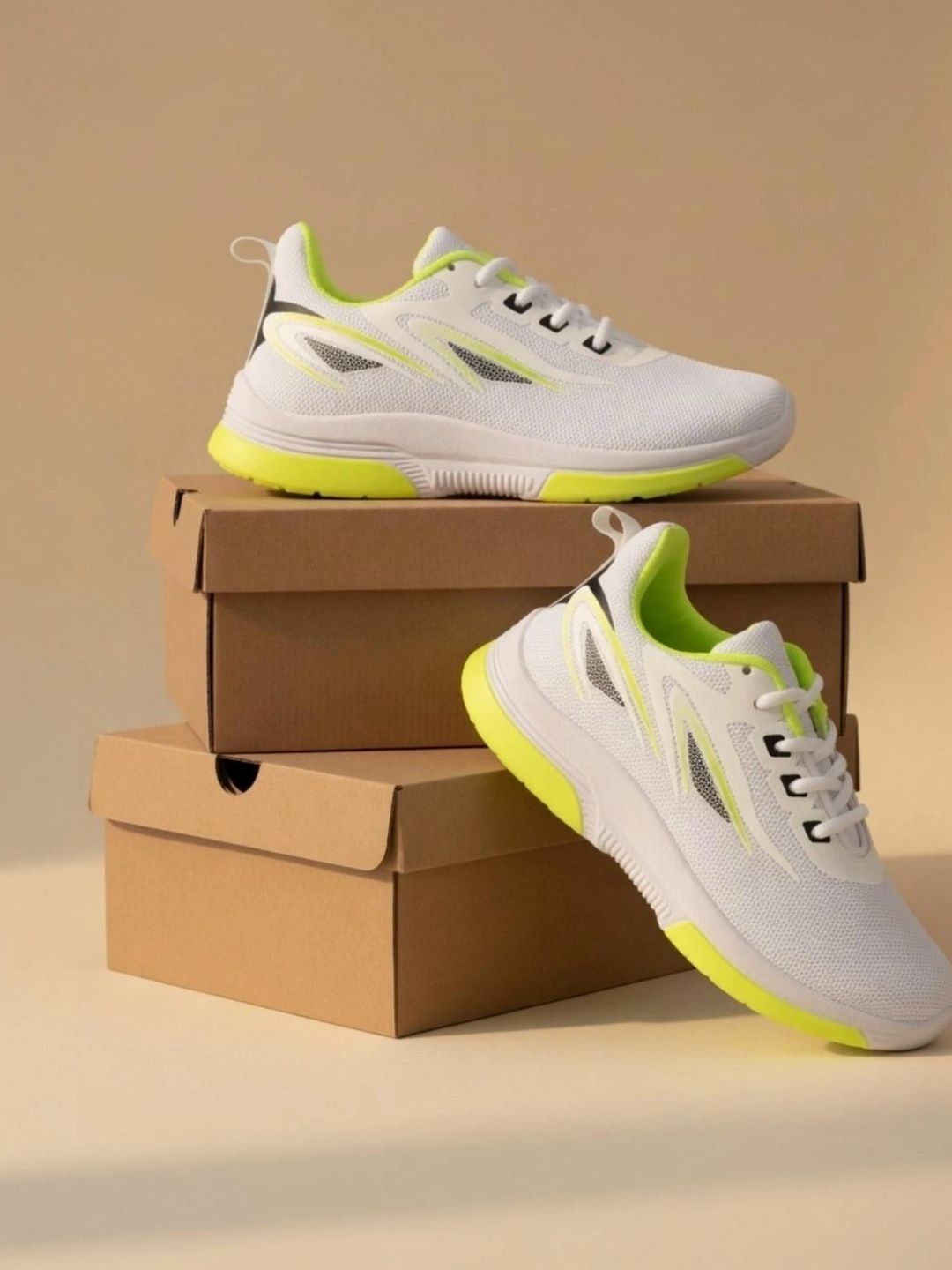 JOSMOS Men Colourblocked Sneakers
