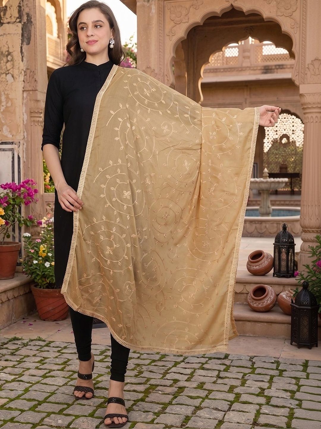 LOOM LEGACY Embroidered Cotton Silk Dupatta with Thread Work-image-4