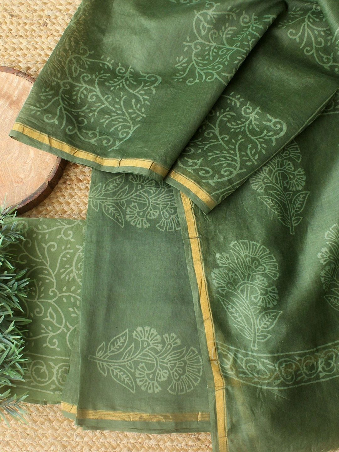 Weaves of Tradition Printed Unstitched Dress Material-image-2