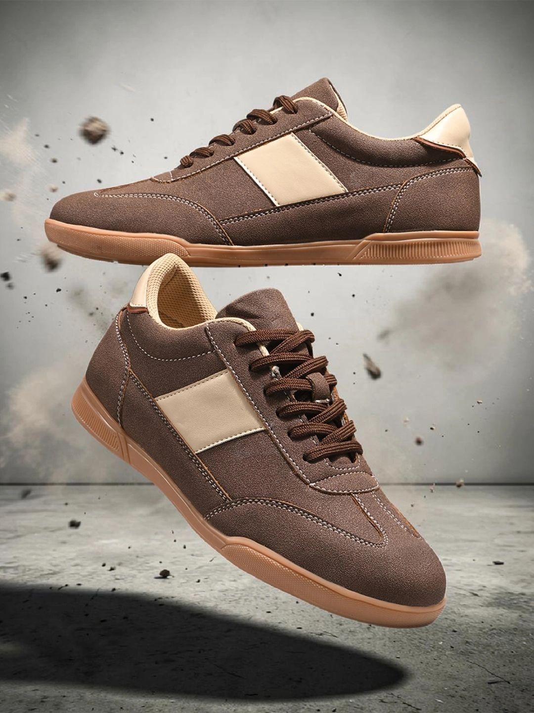 Roadster Men Colourblocked Suede Sneakers-image-43