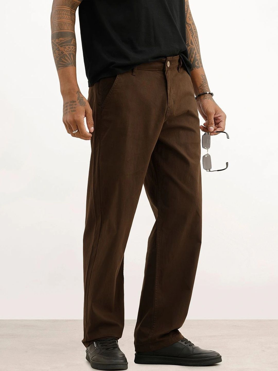 WROGN Men Loose Fit High-Rise Easy Wash Chinos Trousers-picture-32