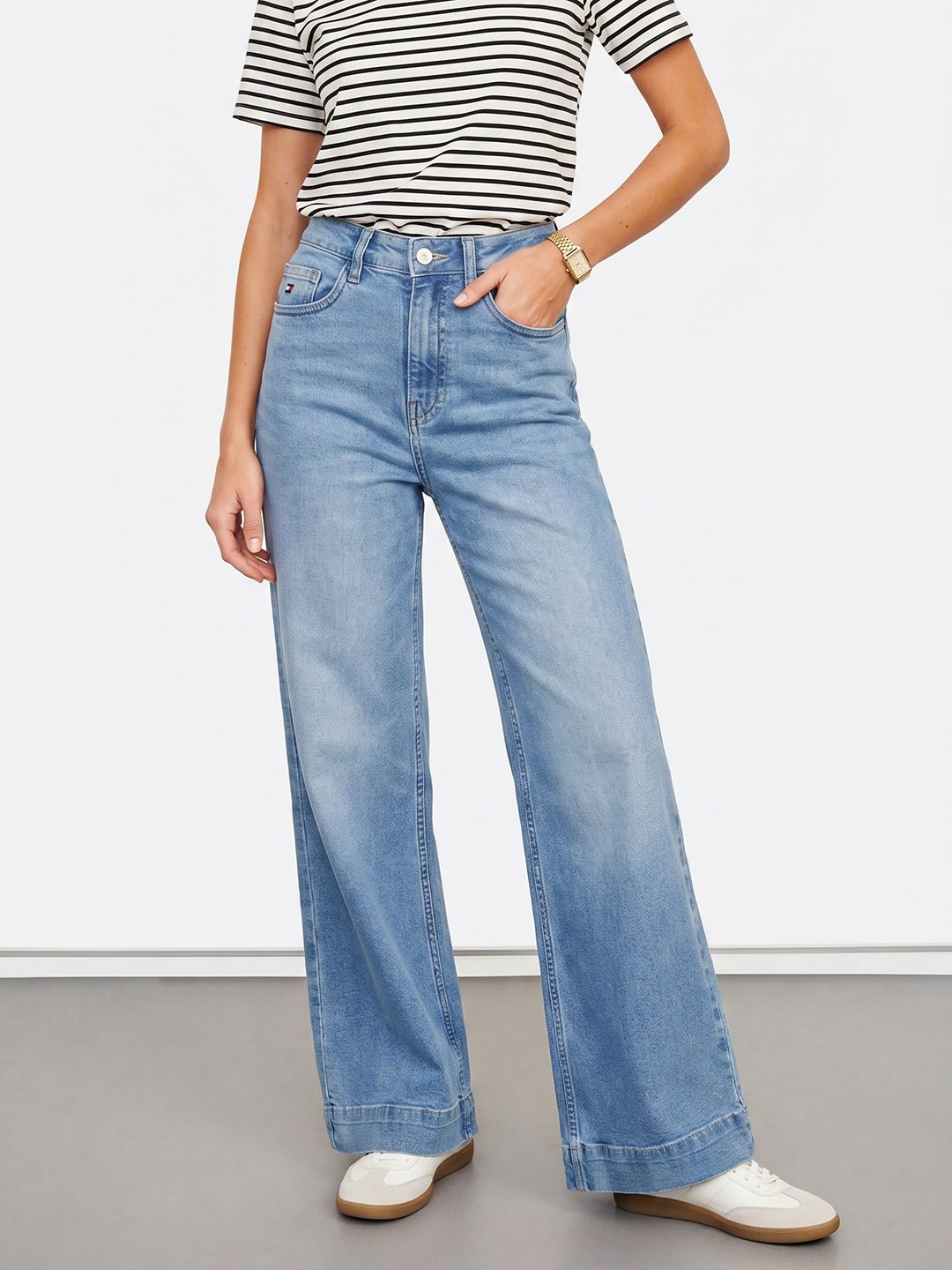 Nautica Women Light Fade Mid-Rise Jeans-image-19