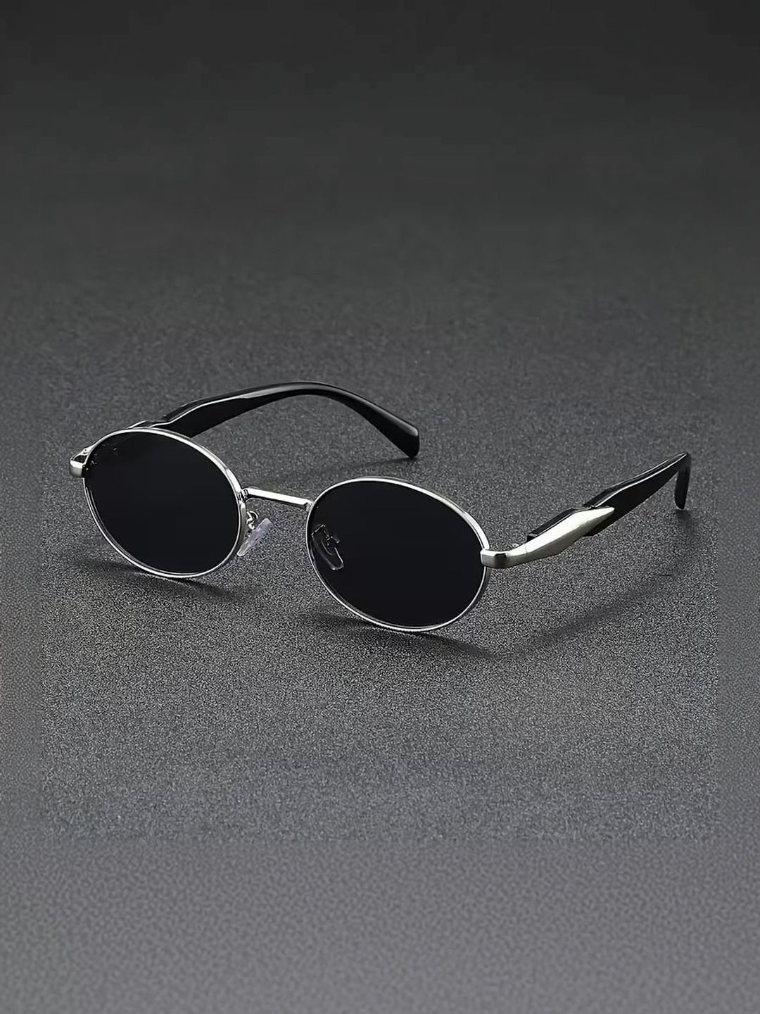 Artrue Unisex Black Lens & Silver-Toned Oval Sunglasses with-image-10