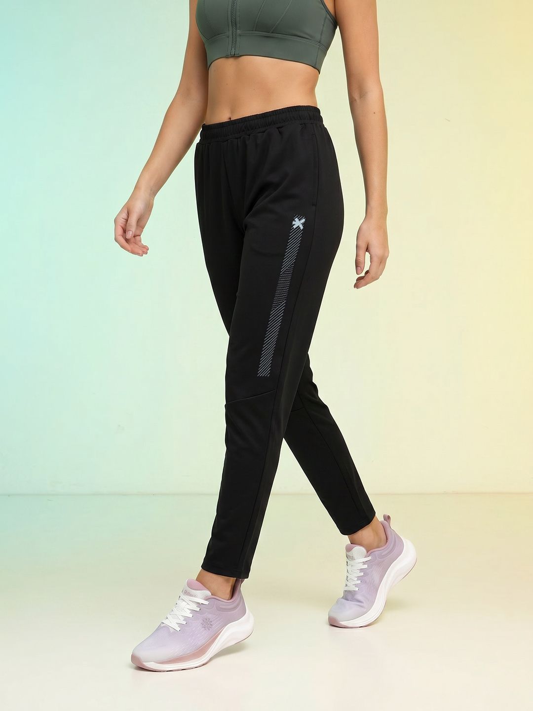 HRX by Hrithik Roshan Women Printed Rapid-Dry Training Track Pants-picture-52