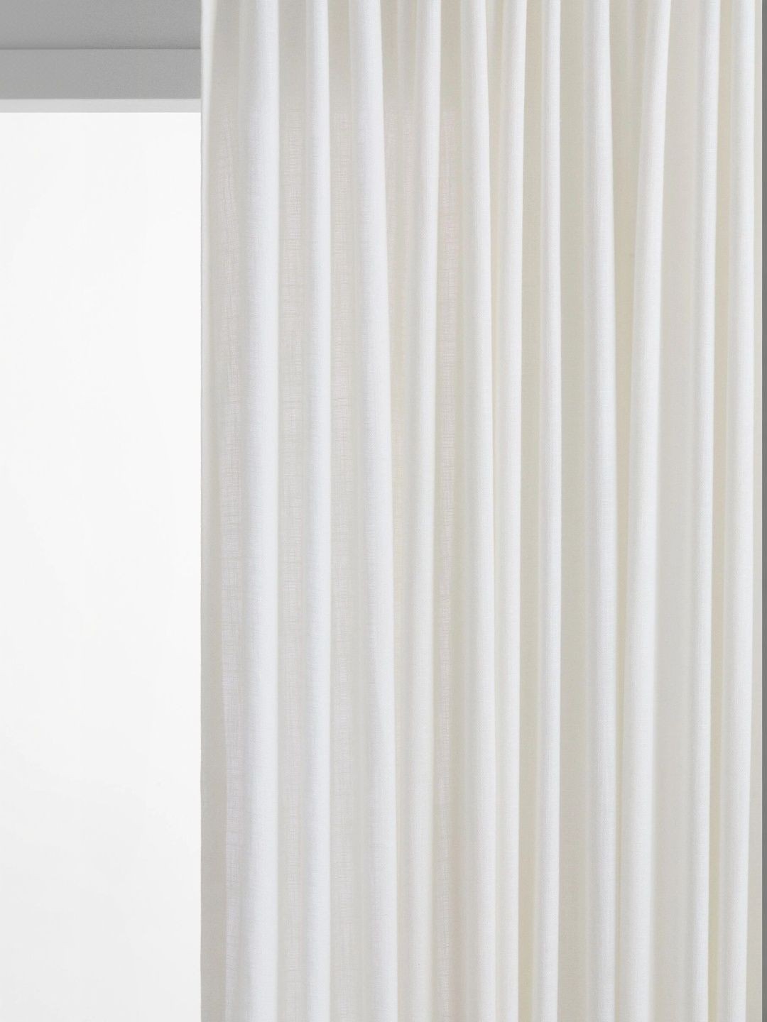 H&M White Door Curtain-image-48