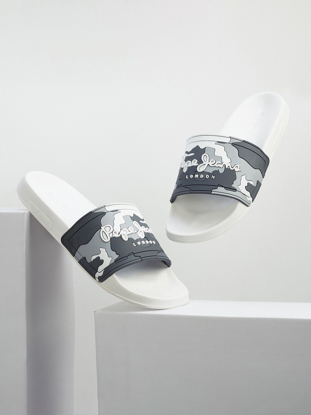 Pepe Jeans Men Printed Sliders-picture-28