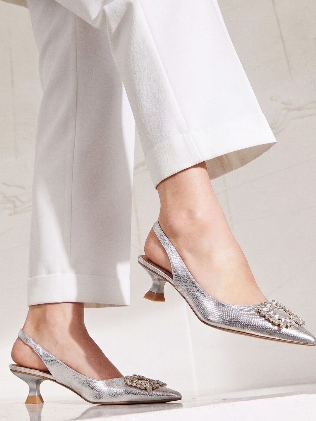 AVIVASTYLE Textured Party Kitten Pumps-picture-44
