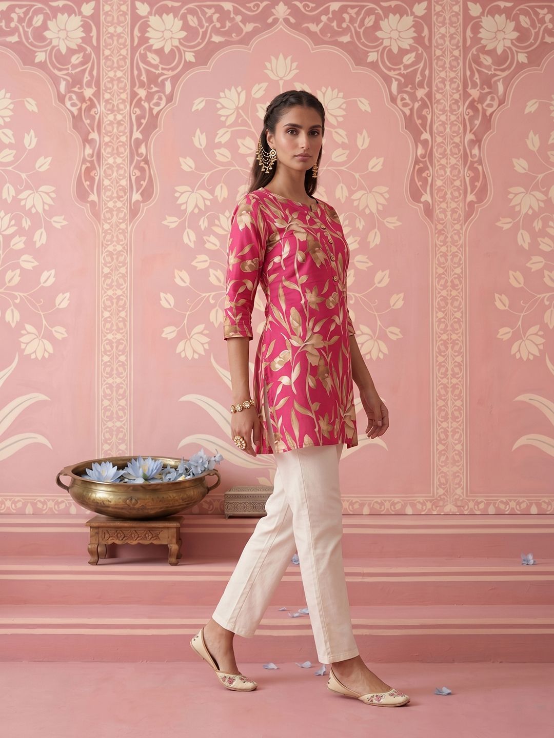 NAVYAAZRI Floral Print Cotton Top-picture-36