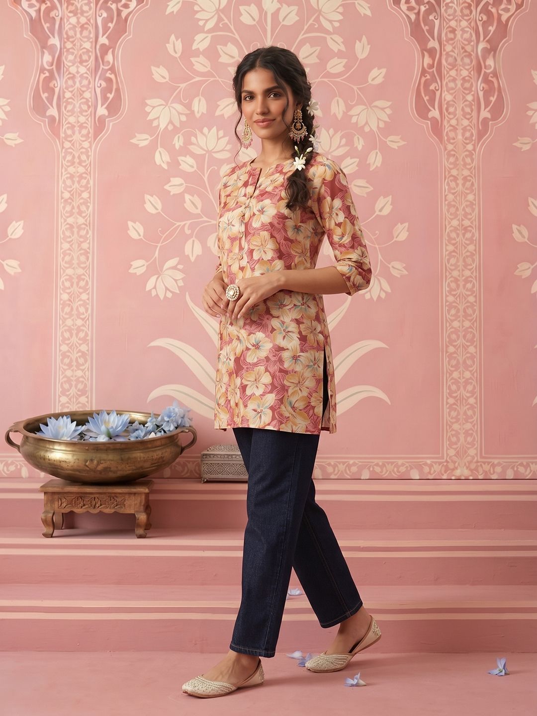 NAVYAAZRI Floral Print Top-picture-18