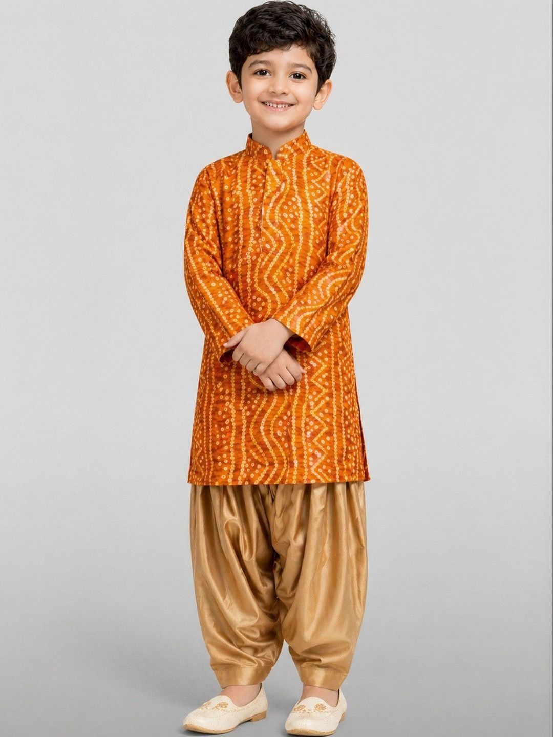VASTRAMAY Boys Mustard Cotton Bandhani Kurta Patiala Set-image-30