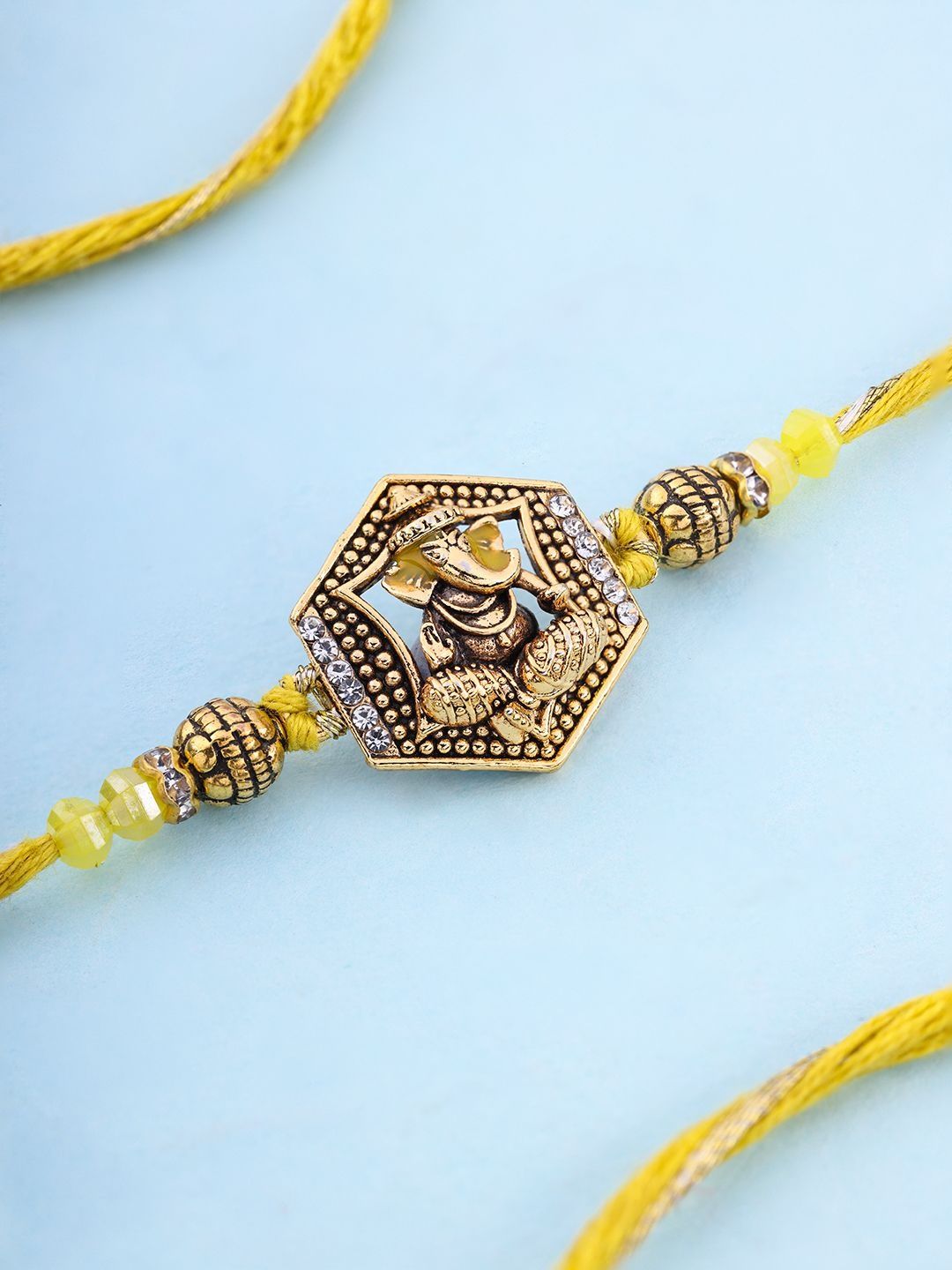 Floweraura Thread Rakhi-picture-19