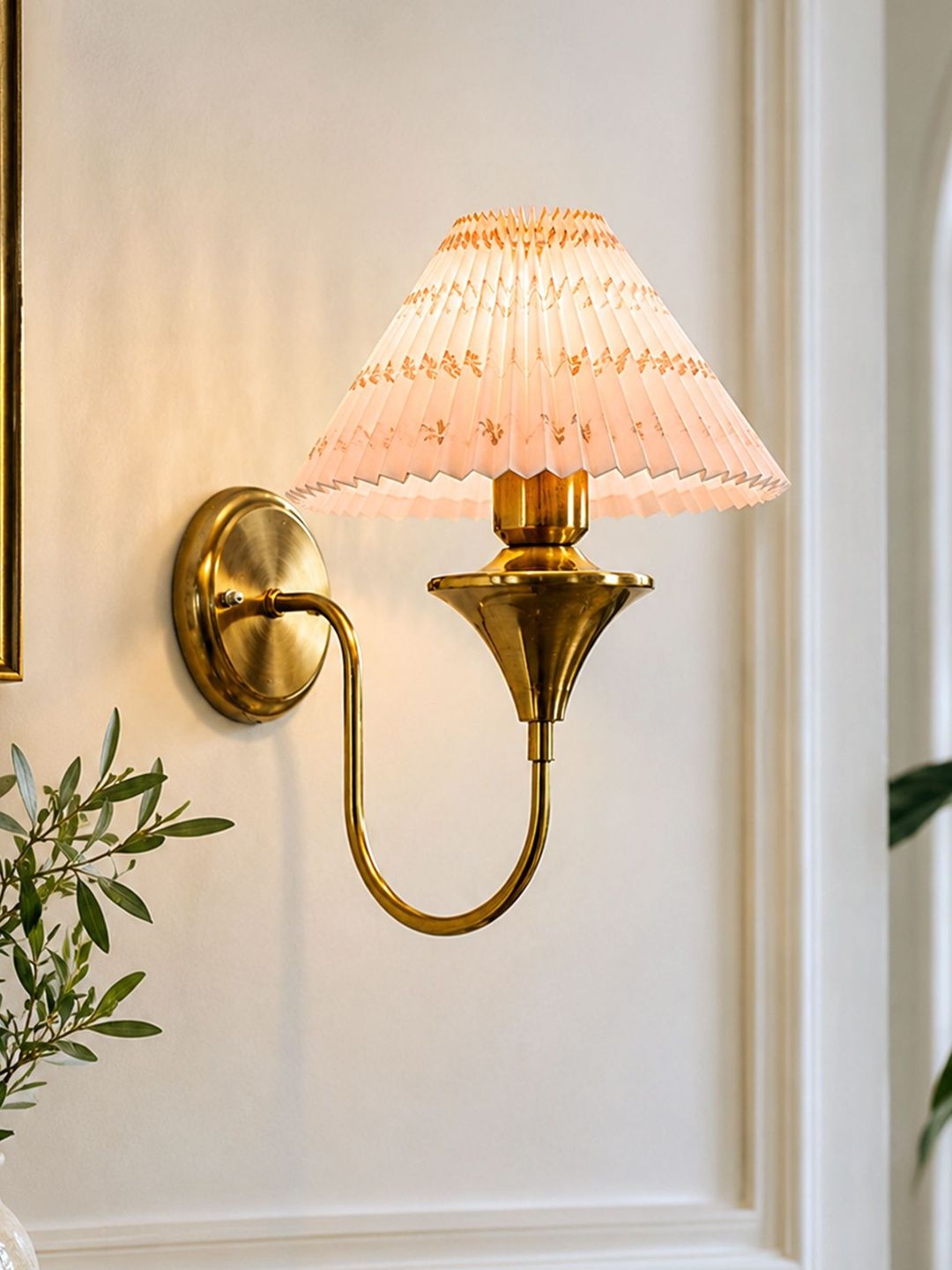 Glowhere Multicoloured Printed Metal Frustum Shaped Wall Lamp-image-24