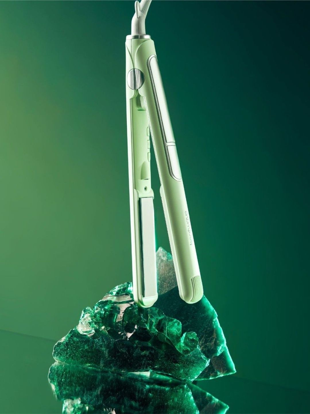 HEATWAVE Cosmo Glide Titanium Straightener-picture-13
