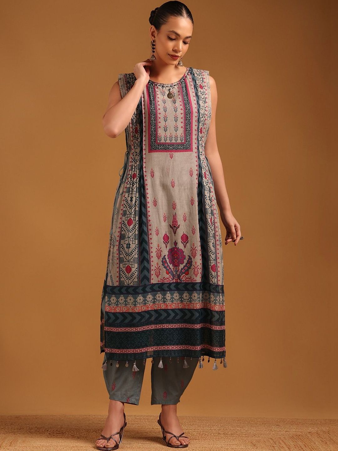 Soch Chanderi Embroidered Tunic with Palazzos-picture-18