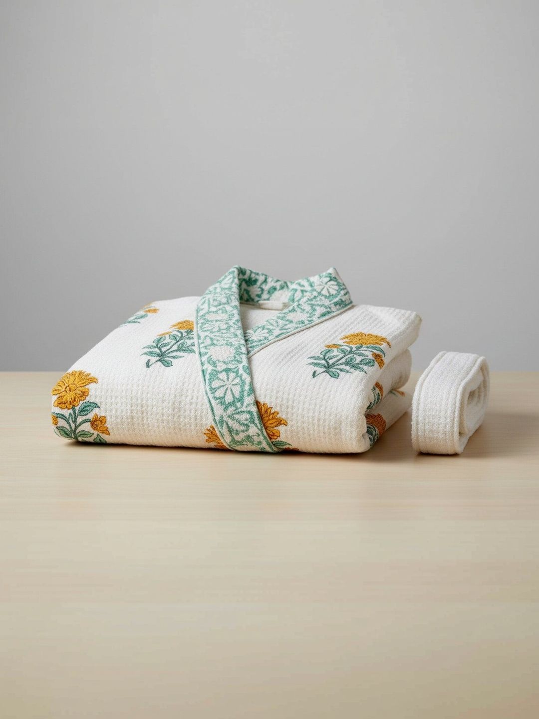 Jinaya's Printed Pure Cotton Knee Length Bath Robe-picture-51