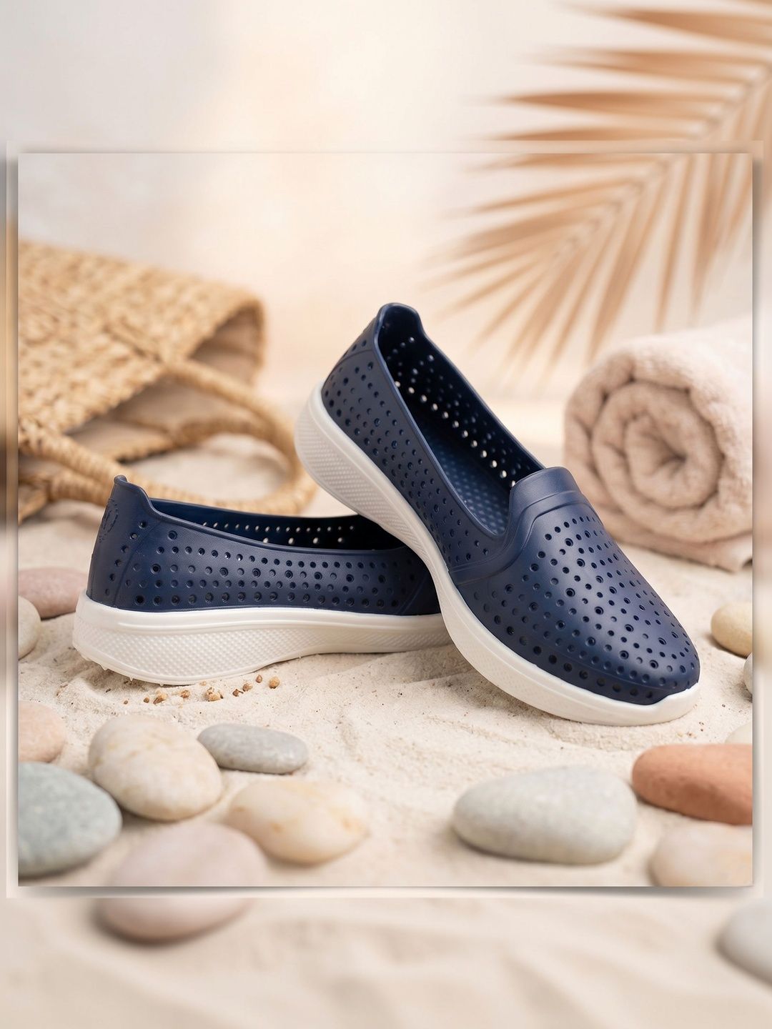 Ajanta Women Textured Round-Toe Sneakers-image-32