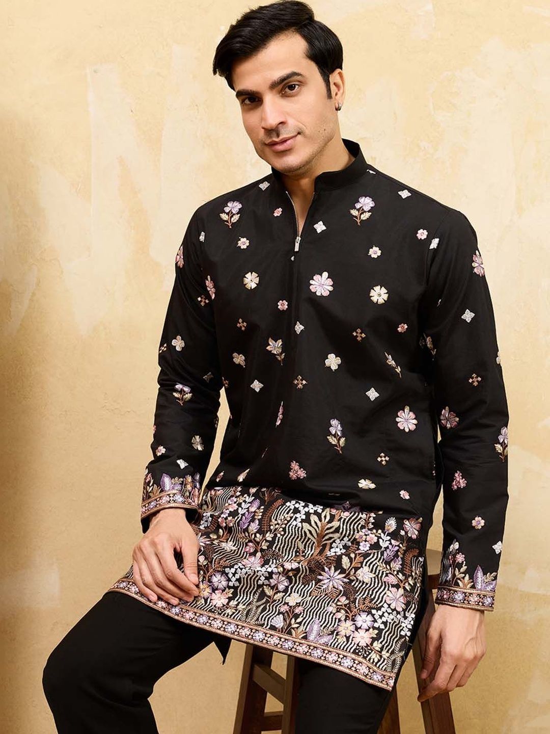 Ethnic Bay Men Embroidered Regular Kurta with Trousers-picture-57