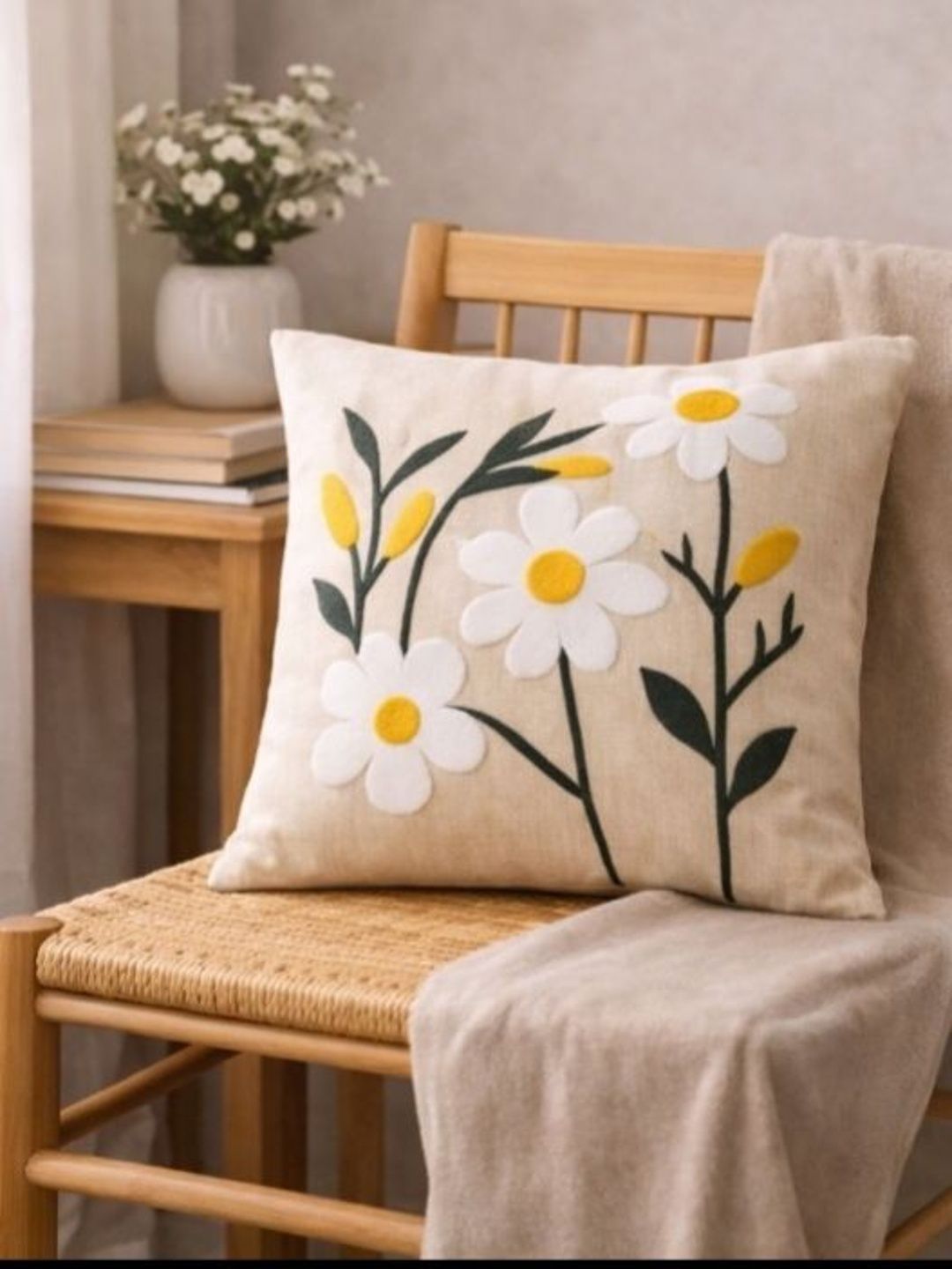 Jutiepie Beige & Multicoloured Floral Square Cushion Covers-image-30