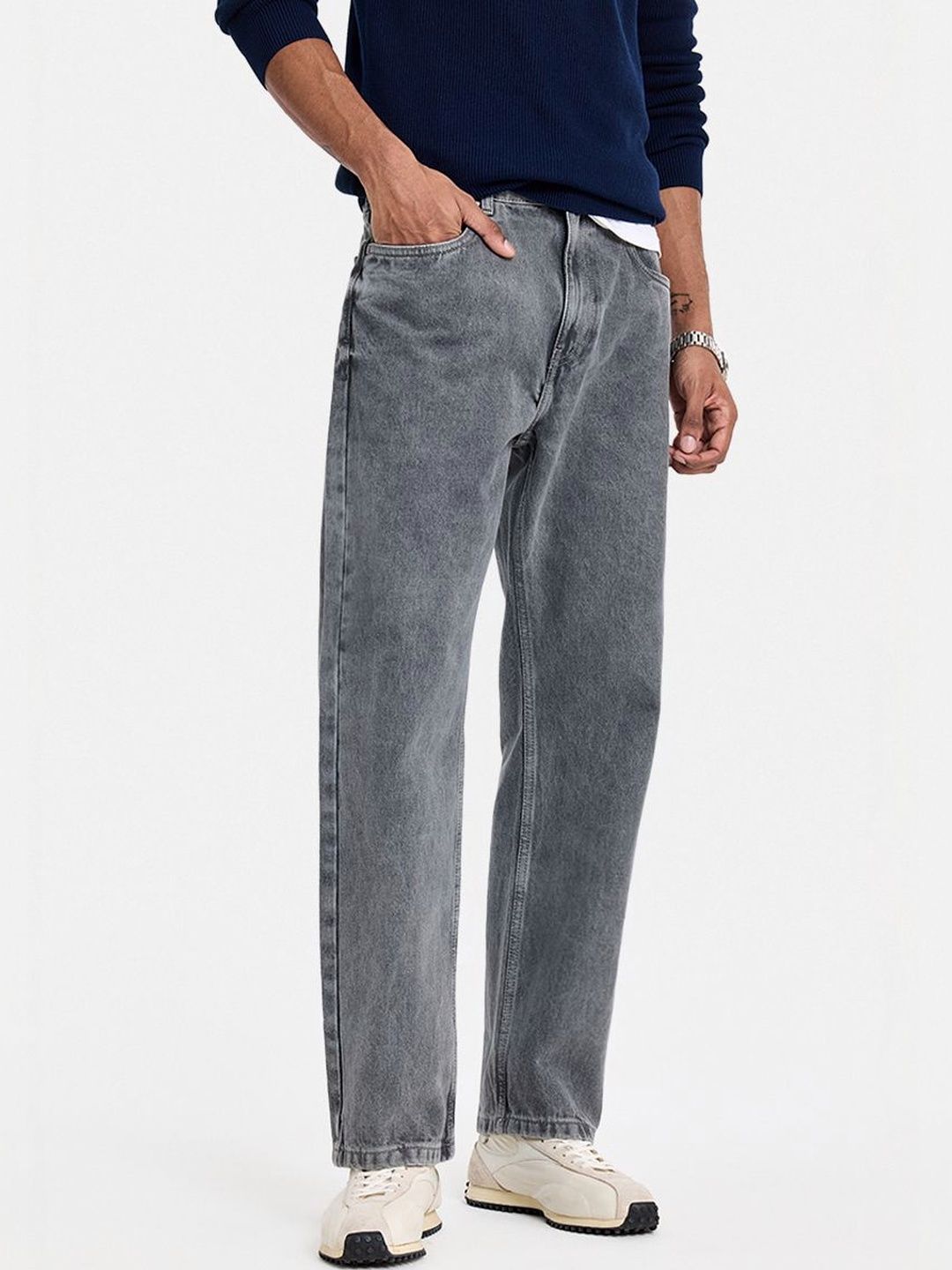 Snitch Men Straight Fit Mid-Rise Light Fade Jeans