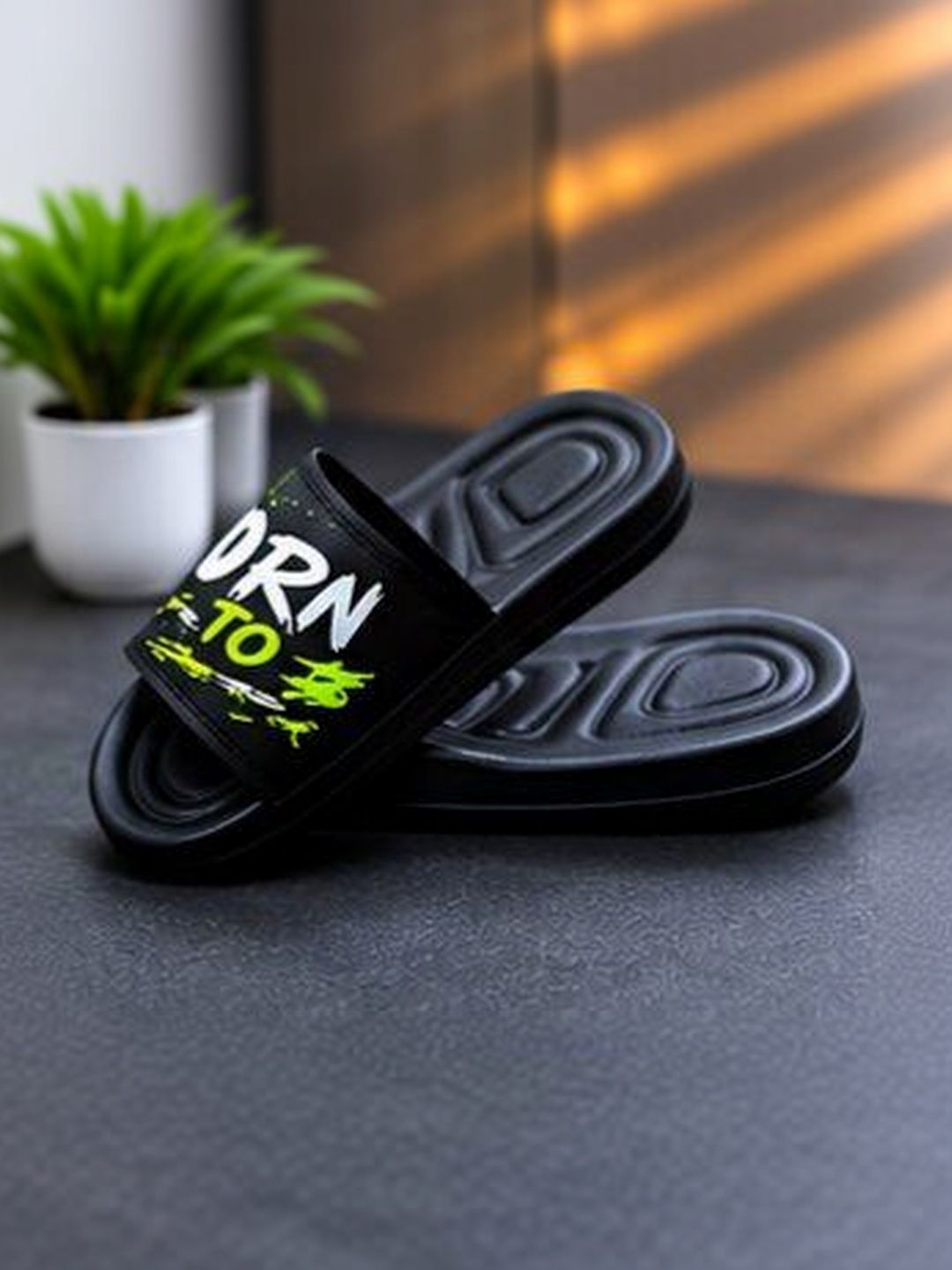 glitchez Men Printed Sliders-image-22