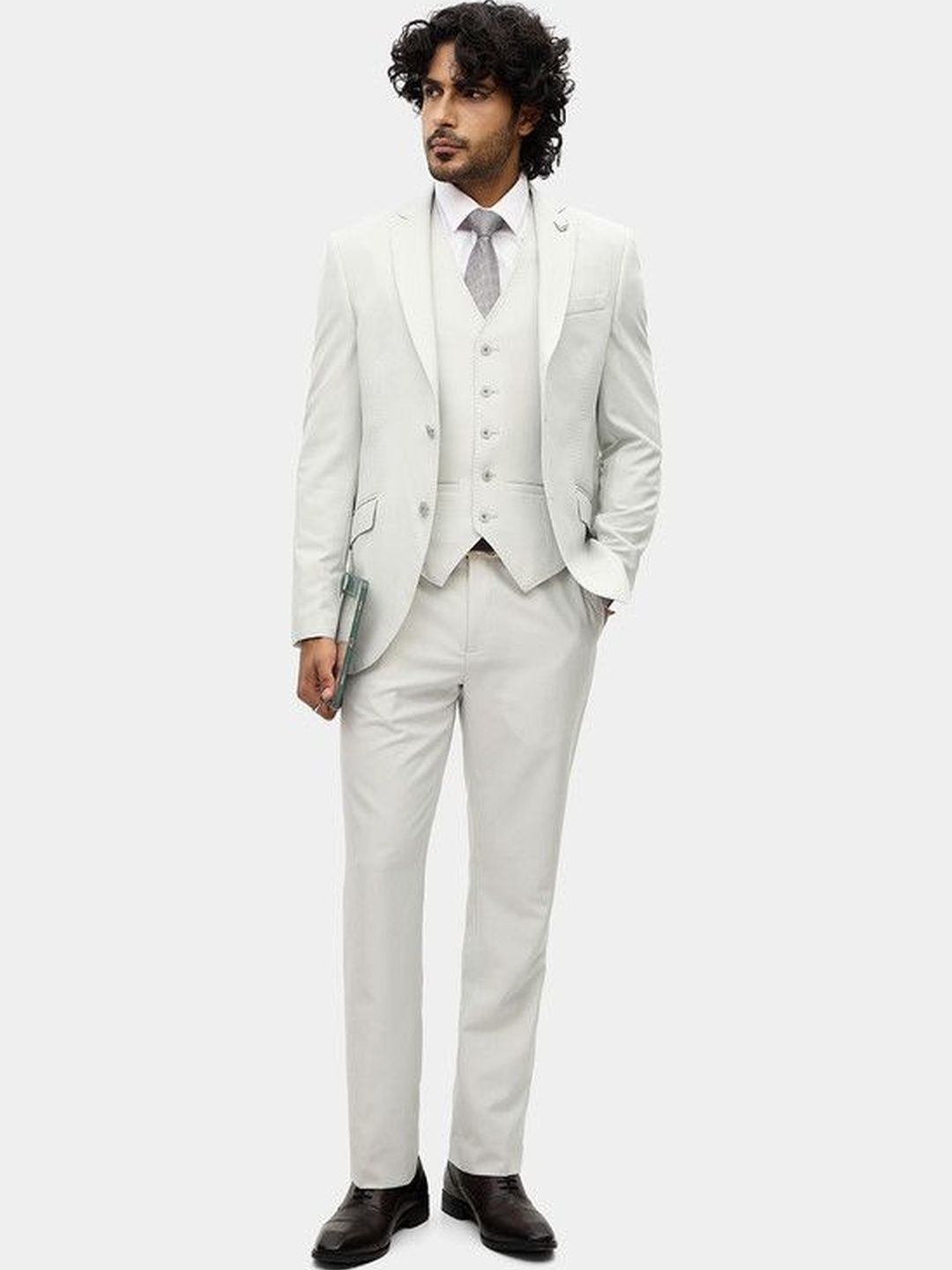 Blackberrys Slim Fit Single-Breasted Three-Piece Suits-picture-27