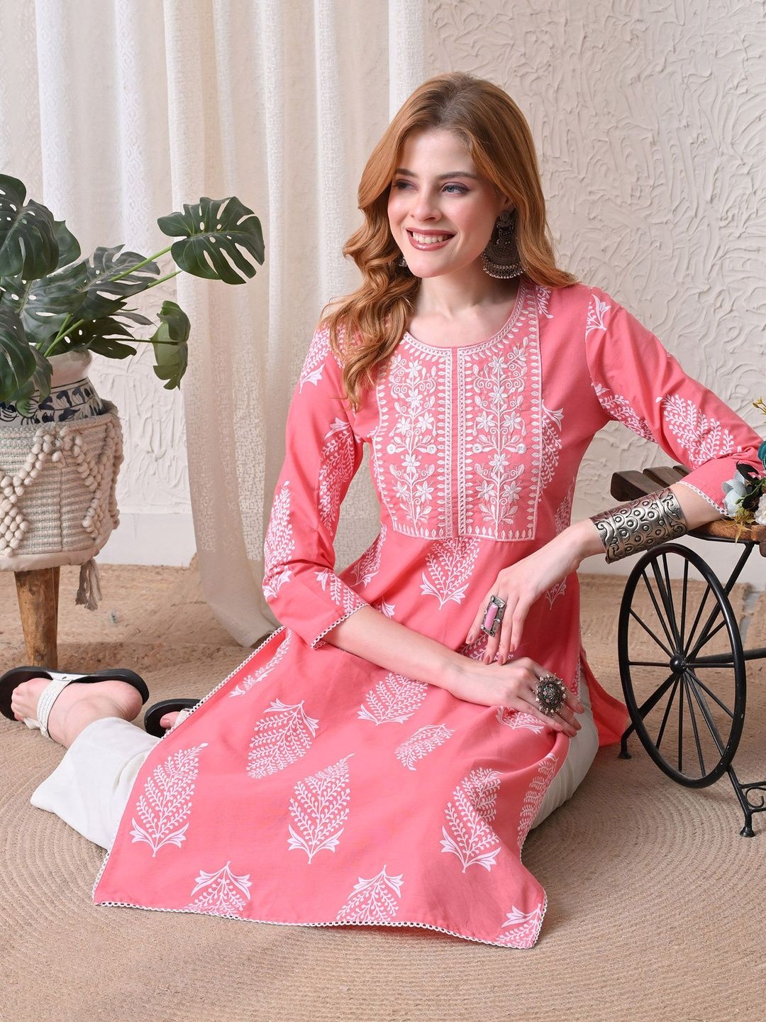 KJFAB Women Embroidered Thread Work Kurta-image-23