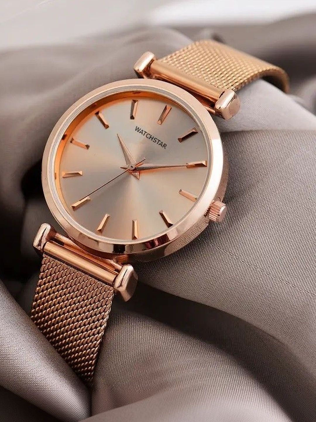 WATCHSTAR Women Dial & Stainless Steel Bracelet Style Straps Analogue Watch Jeni RoseGoldYO