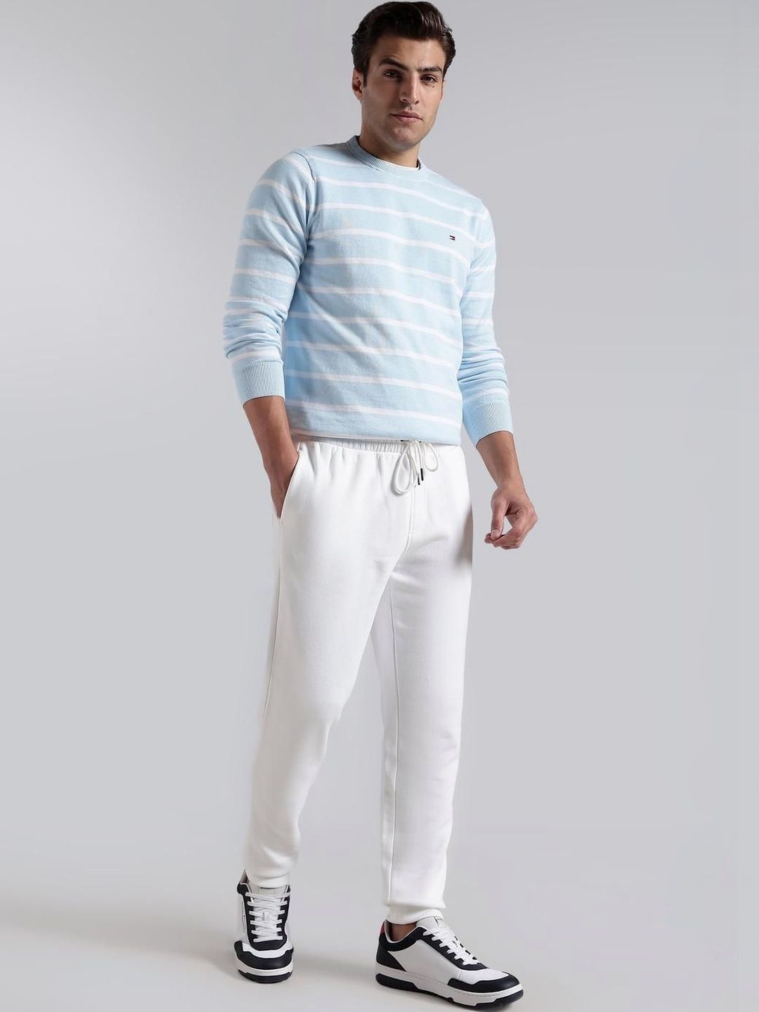 Tommy Hilfiger Men Regular Fit Brand Logo Joggers-picture-21