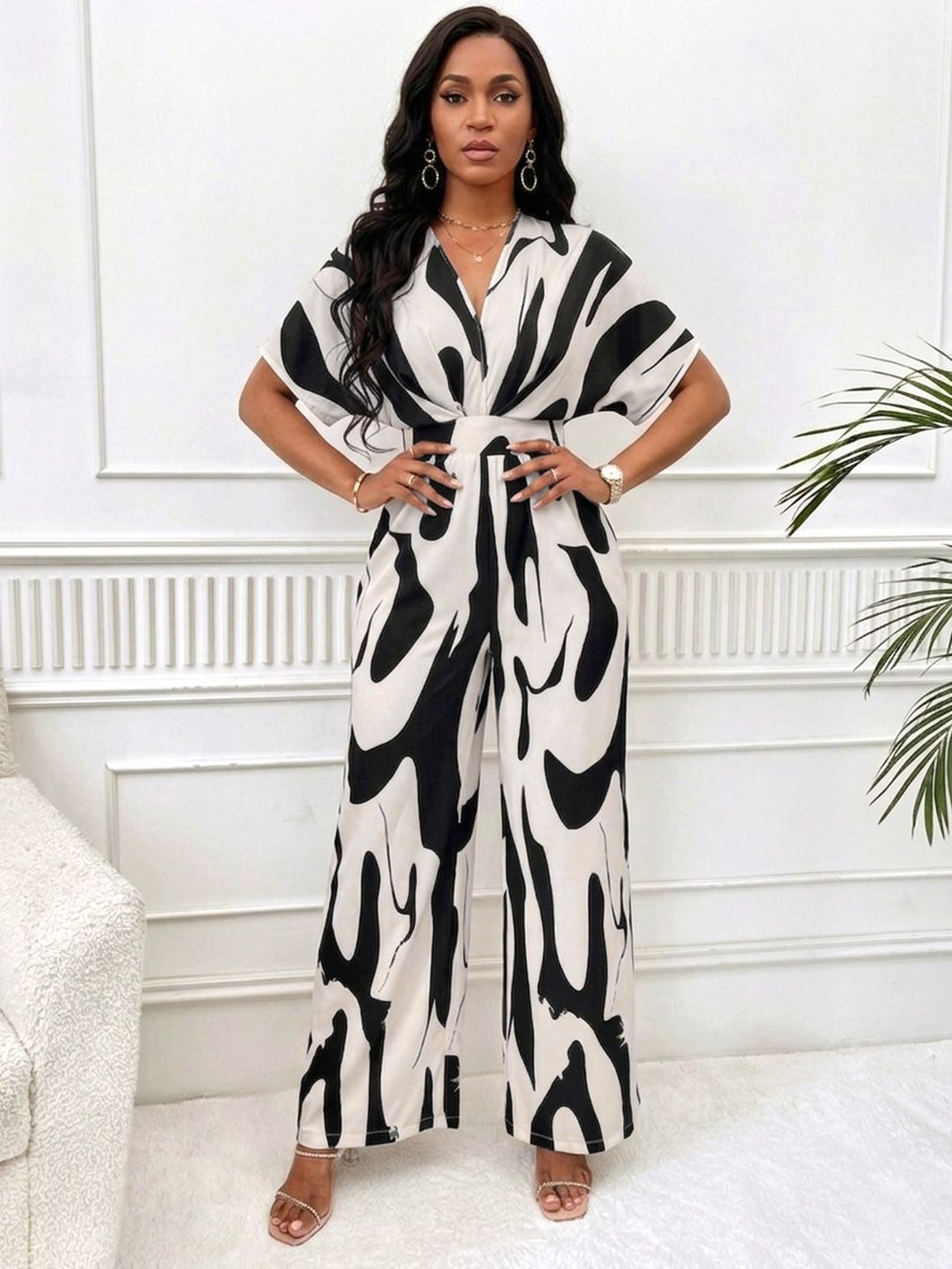 Stylecast X Slyck Abstract Printed V-Neck Short Sleeves Jumpsuit-picture-33