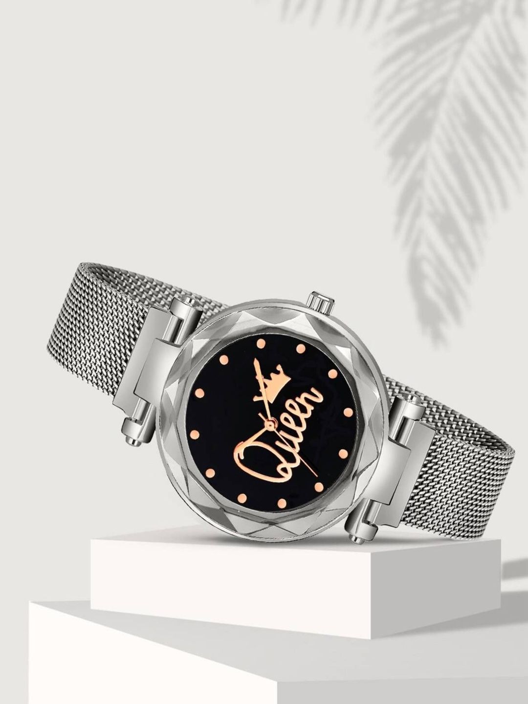 SWADESI STUFF Women Printed Dial & Straps Analogue Date Aperture Watch MAGNET QUEEN 12 SILVER