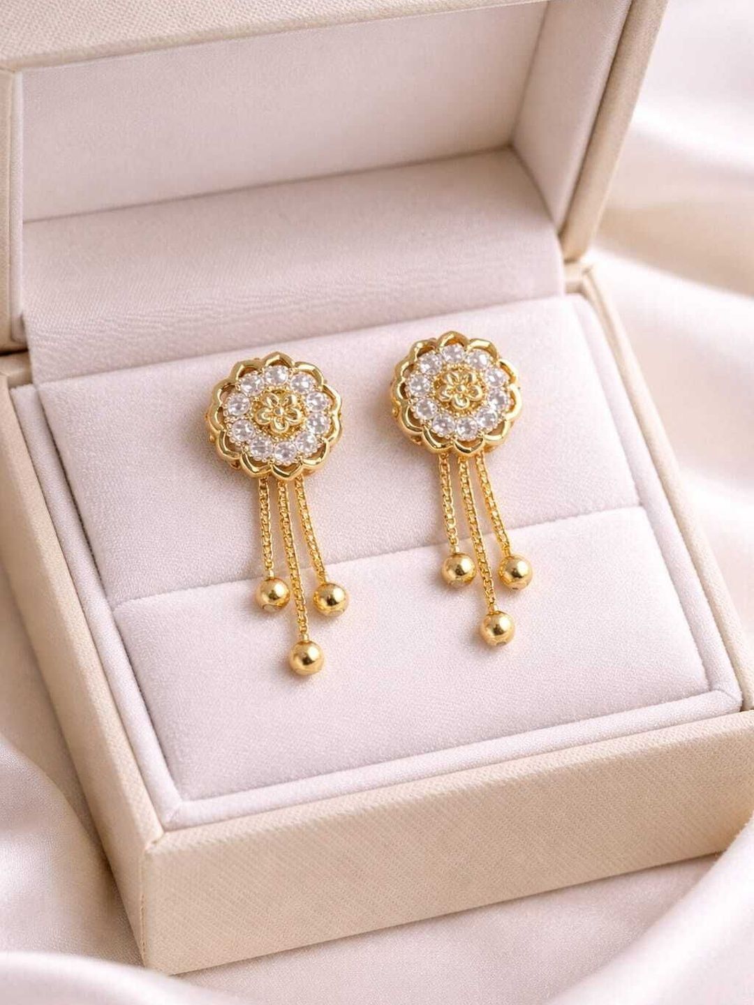 Diyaana Creation Floral Drop Earrings-picture-21