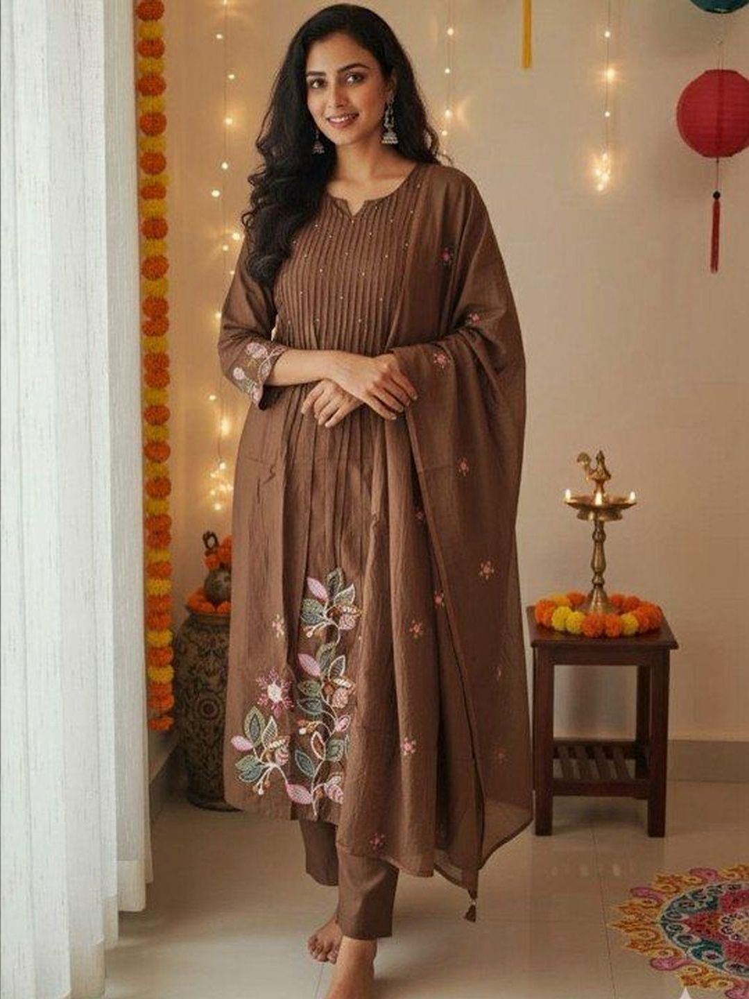 ERA Floral Embroidered Thread Work Pure Cotton Blend Thread Work Panelled Kurti-picture-47