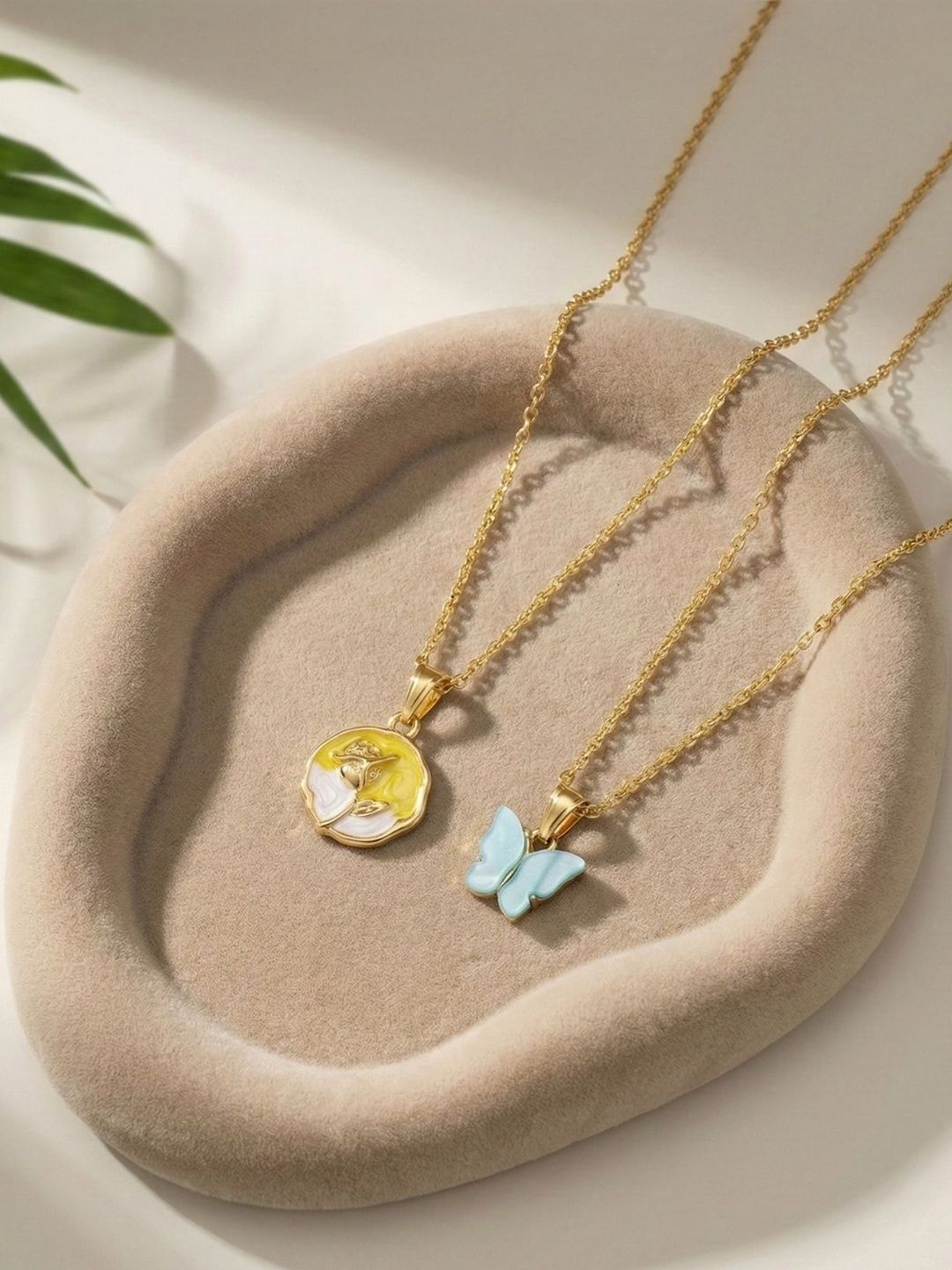 Lara Karen Set Of 2 Gold-Plated Pendants With Chains-picture-22