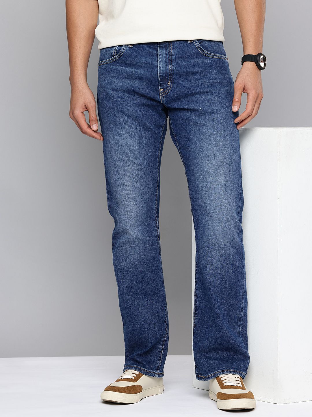 Levis Men 517 Bootcut Mid-Rise Light Fade Stretchable Jeans-image-5