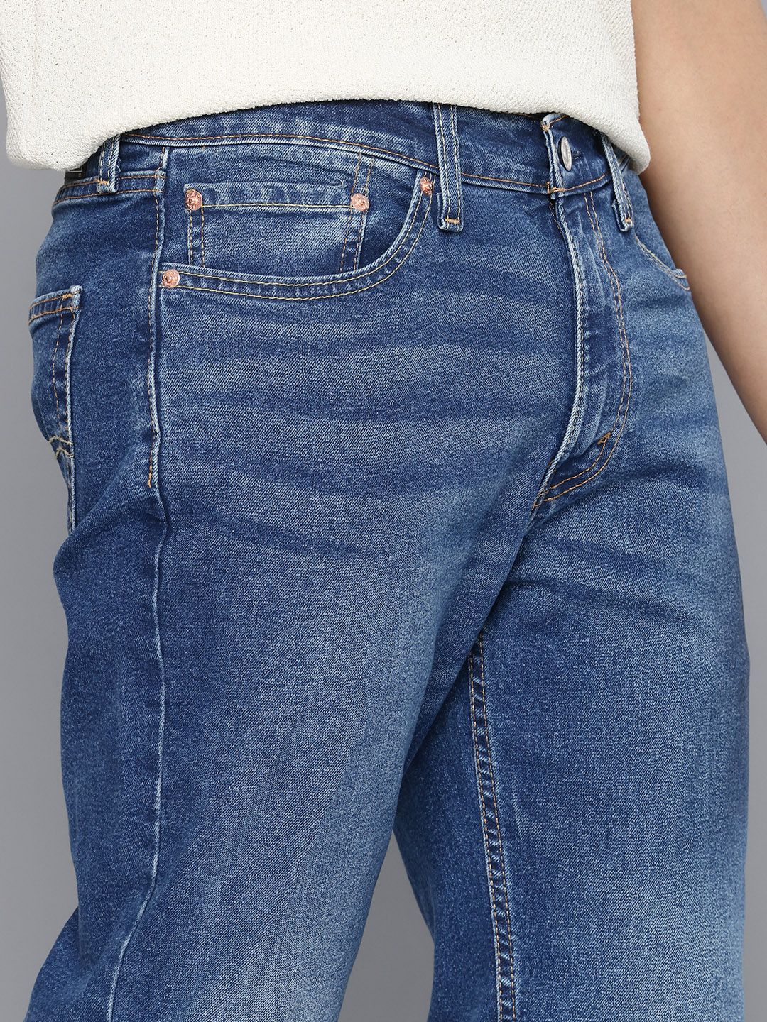 Levis