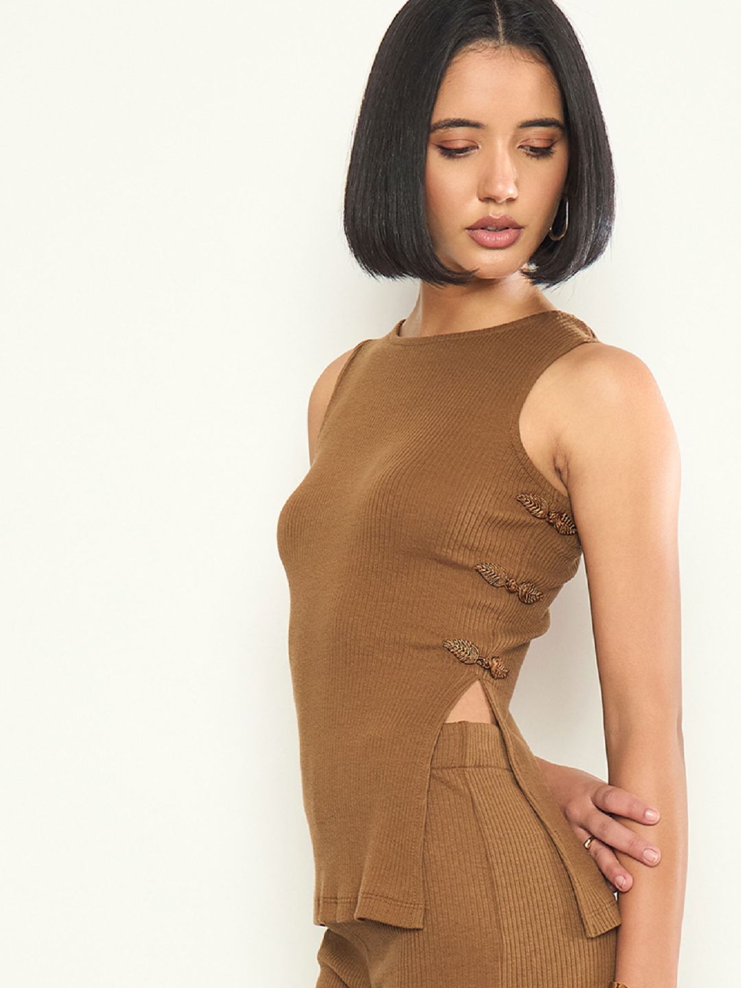 SASSAFRAS Ribbed Round Neck Top-picture-16