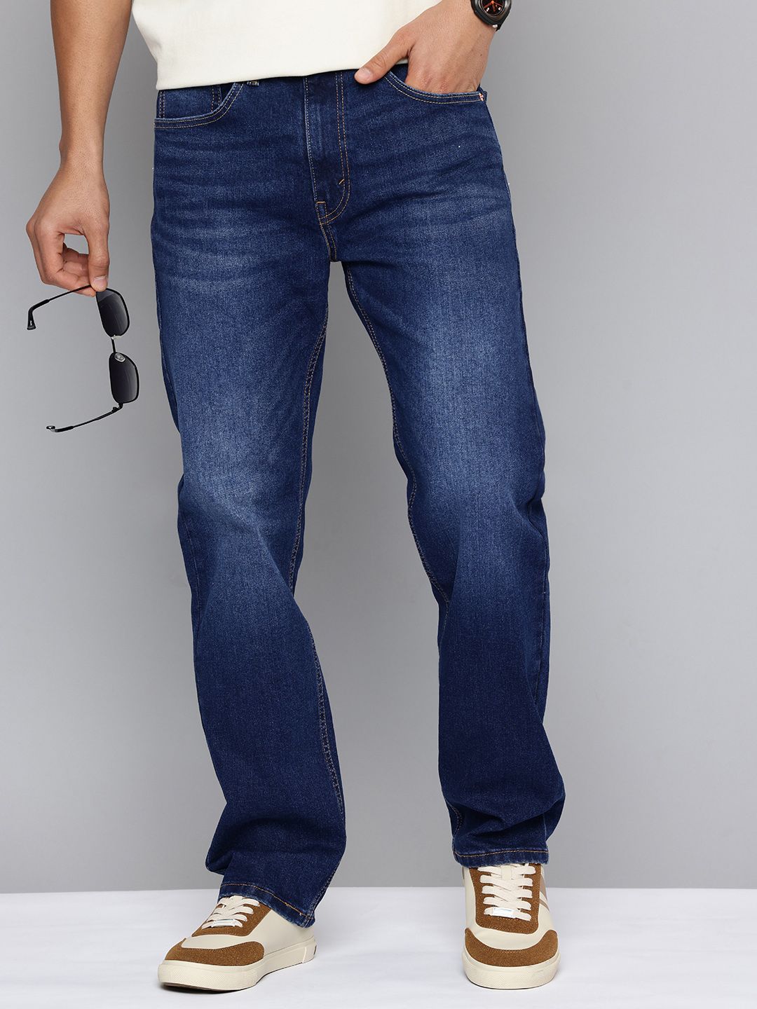 Levis Men 505 Straight Fit Mid-Rise Light Fade Stretchable Jeans-image-16