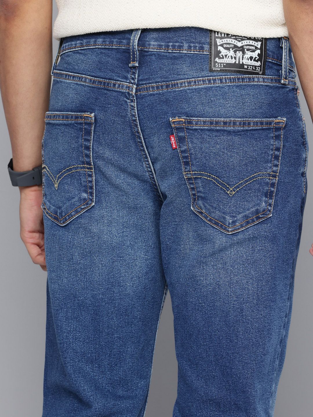 Levis
