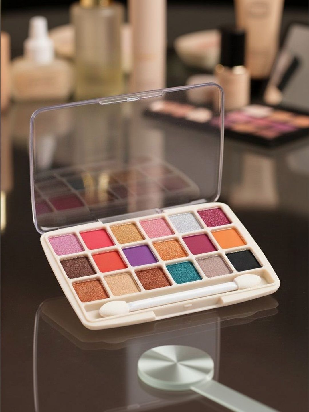 Elecsera Smooth Texture Blendable Eye Shadow Palette - 12 g - 019-picture-10