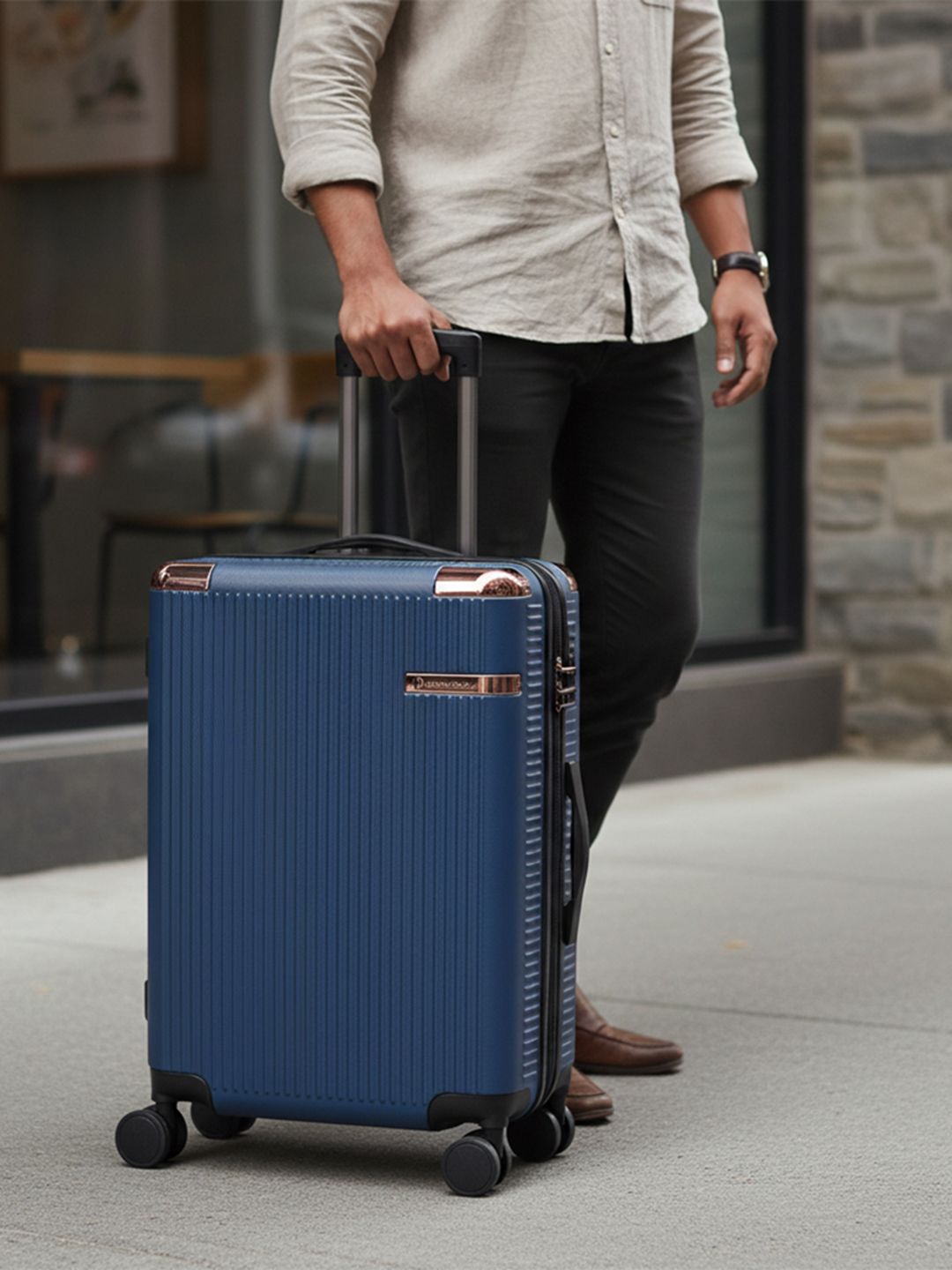 LOUIS POLO SkyTrail Textured Hard Sided Medium Trolley Suitcase - Volume 78 L-picture-40