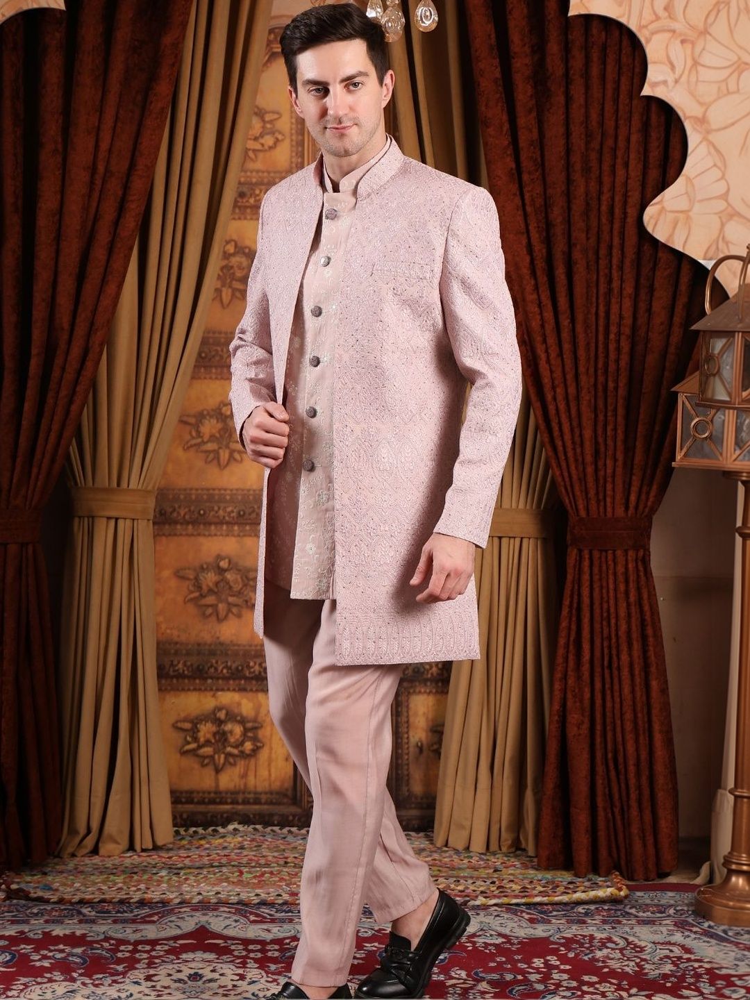 Dulha Ghar Men Sherwani-picture-13