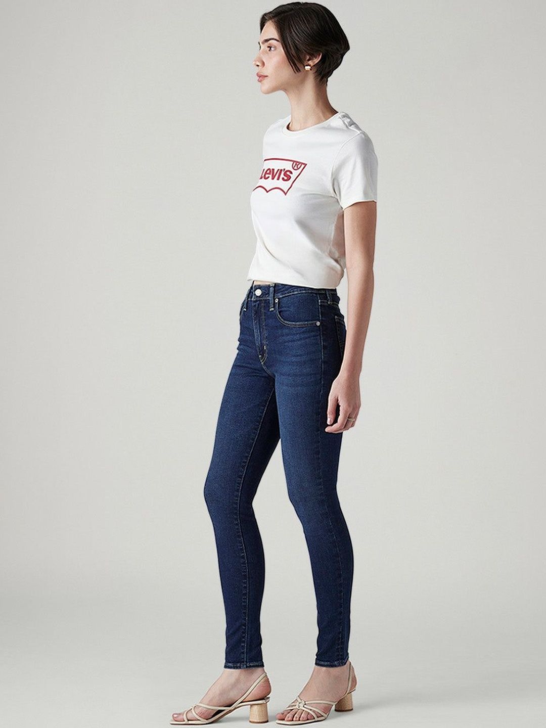 Levis Women Classic Skinny Fit High-Rise Light Fade Stretchable Jeans-picture-36