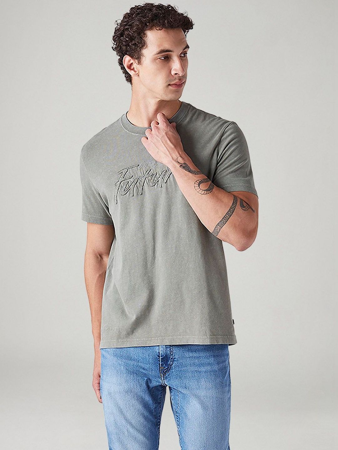 Levis Men Printed Applique T-shirt-picture-24