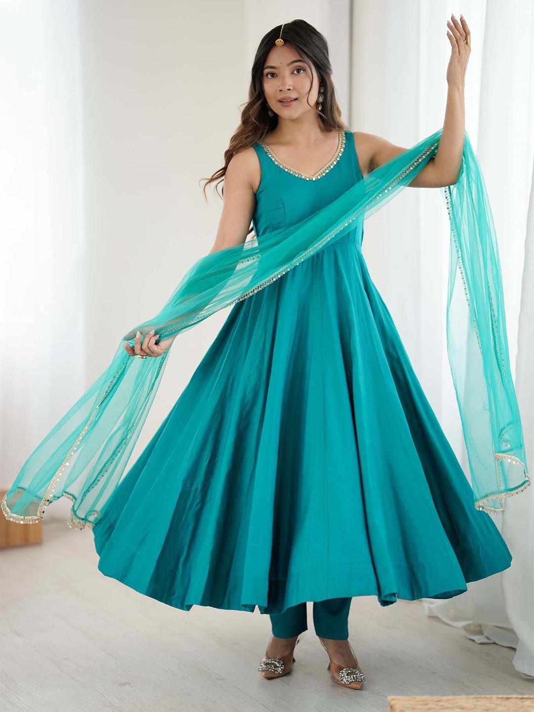 SAJAVAT ETHENIC WEAR Women Empire Gotta Patti Chanderi Silk Kurta with Trousers & With Dupatta
