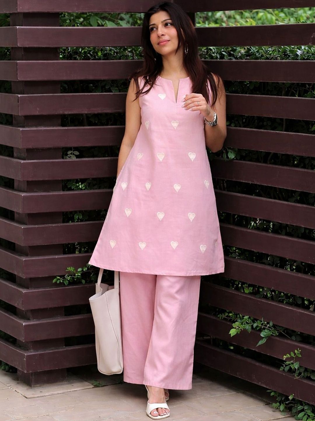 Aaghnya Women Embroidered Regular Kurta with Palazzos-picture-51