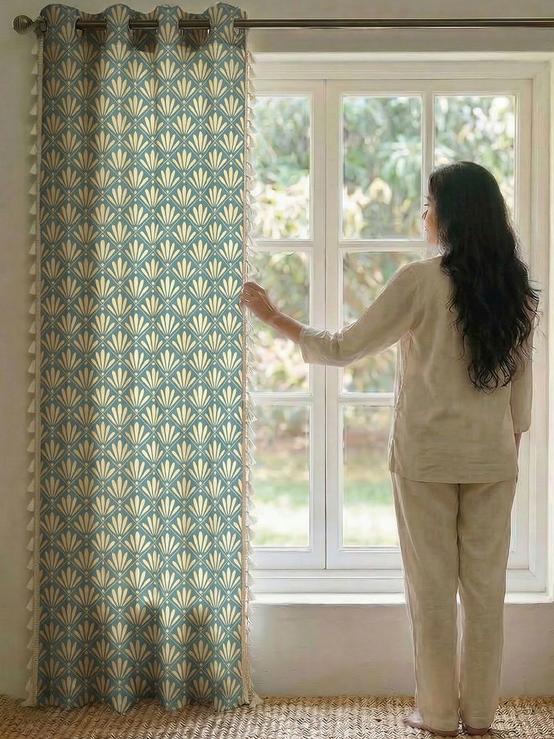 Urban Space Pack Of 1 Window Curtain